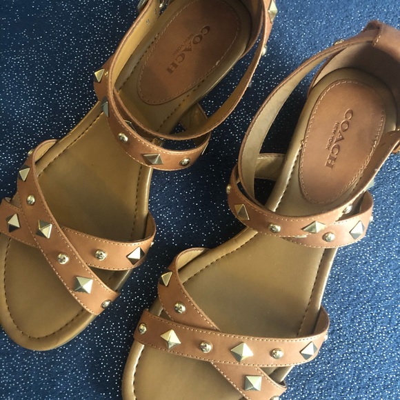 Coach Studded Tan Sandal. Size 7. Gold accents. - Picture 4 of 12